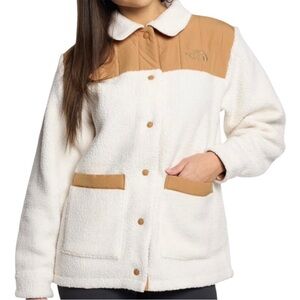 EUC The North Face Cragmont Fleece
Shacket Small Retail $175